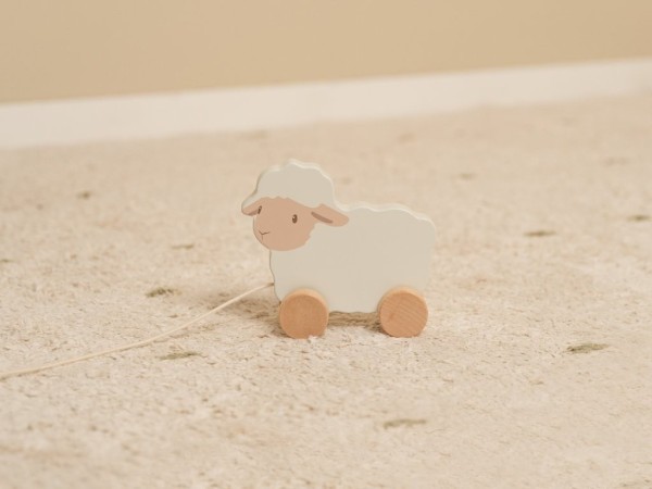 LITTLE DUTCH Tahací ovečka dřevěná Farma
