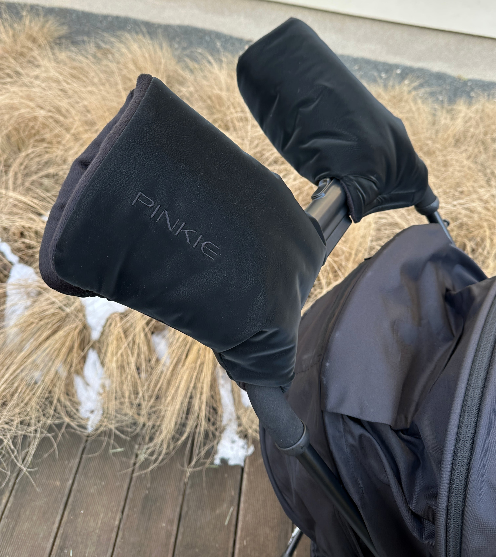 PINKIE rukavice na kočárek Dark Black