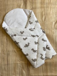 Zavinovačka Maceshka s pevnými zády