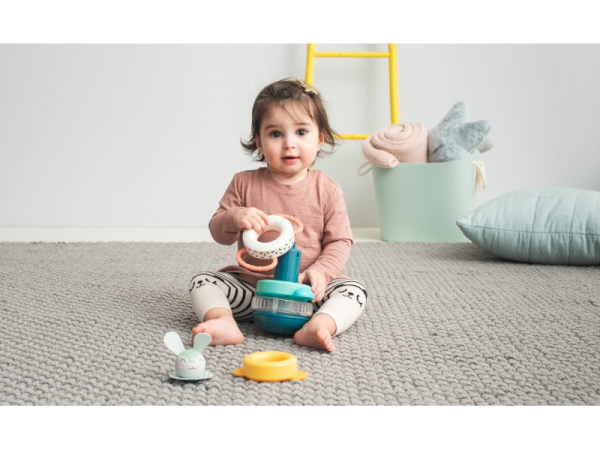 TAF TOYS Pyramida Hunny Bunny