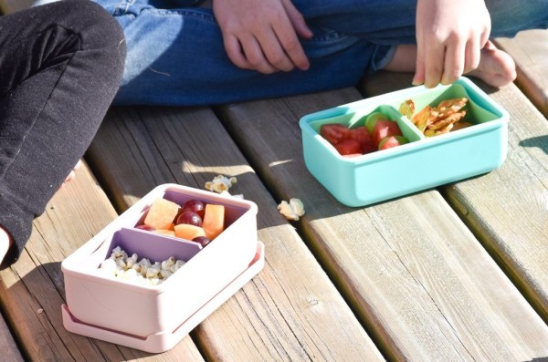 MELII Silikonový bento box na svačinu 700 ml