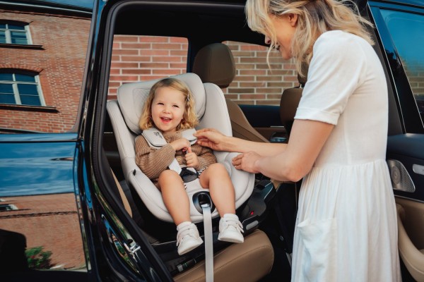 BRITAX RÖMER Autosedačka Dualfix 5Z  61-105cm