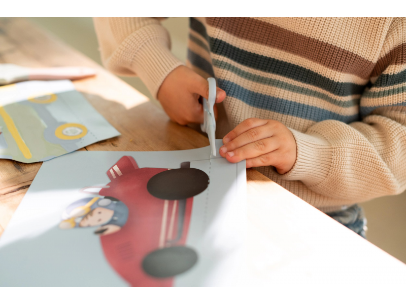 LITTLE DUTCH Kniha s vystřihovacími auty Jim