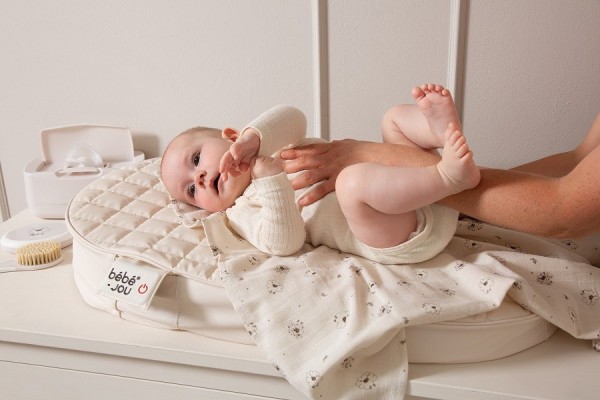 BEBE-JOU Vyhřívaná prošívaná přebalovací podložka
