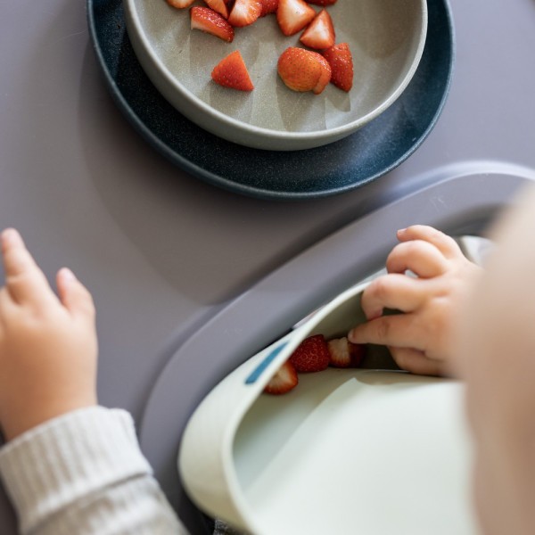 LOVI Silikonový bryndák s kapsou Granola
