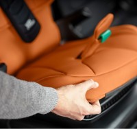 Britax Römer Autosedačka Kidfix i-Size