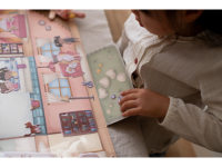 LITTLE DUTCH Knížka se samolepkami Dům Rosa