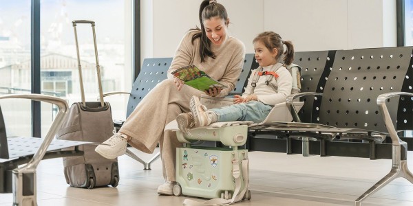 STOKKE® JetKids™ by Stokke® BedBox® /kufřík + postýlka