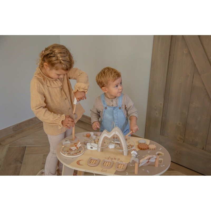 Label Label Stoleček s aktivitami