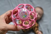 OBALL Hračka Oball RATTLE 10 cm 0m+ OBALL Hračka Oball RATTLE 10 cm 0m+