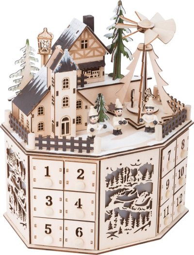 Adventní kalendář s vánoční pyramidou