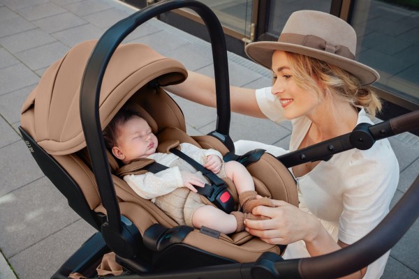 BRITAX Set kočárek Smile 5Z + hluboká korba + autosedačka Baby-Safe PRO