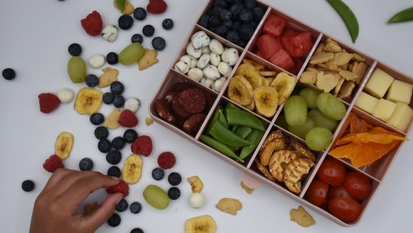 MELII Snackle Box krabička na svačinu 1368 ml