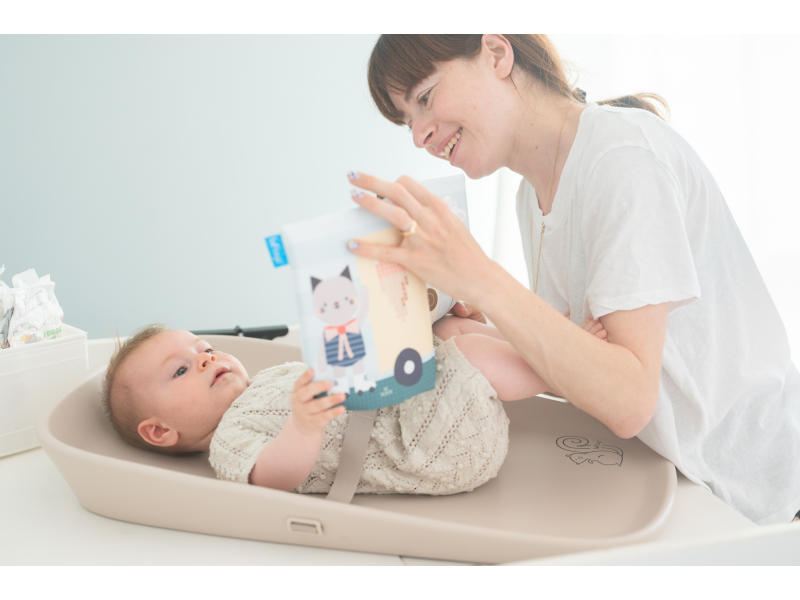 TAF TOYF Přebalovací podložka Sensory Tales