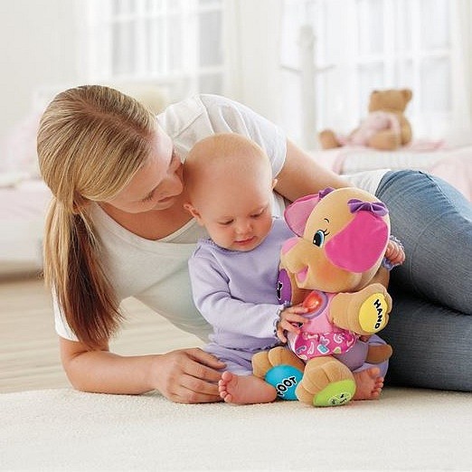 Fisher Price mluvící pejskova sestřička