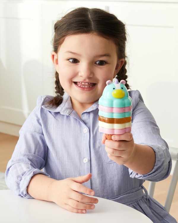 SKIP HOP ZOO Zmrzlinová souprava stohovací s měnícími se barvami Sweet Scoops 2r +