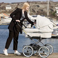 Klasická konstrukce Emmaljunga chassis DUO de Luxe