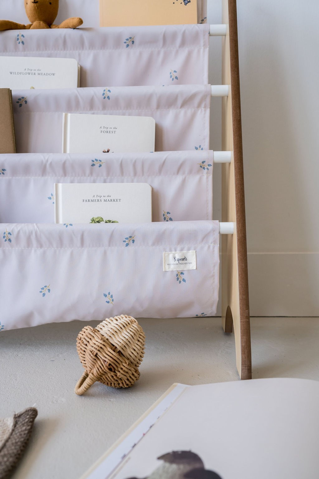 3 SPROUTS Stojan na knížky Recycled