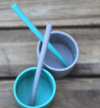 MINIKOIOI Brčko silikonové - 2 ks s kartáčkem