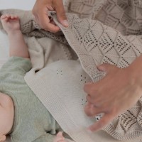 BIBS pletená dírkovaná deka z BIO bavlny