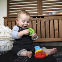 BABY EINSTEIN Kousátko stohovací 2v1 Stack&Teethe™ 0m+