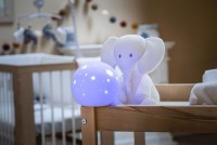 NATTOU Světýlko noční silikonové se senzorem pláče Lapidou