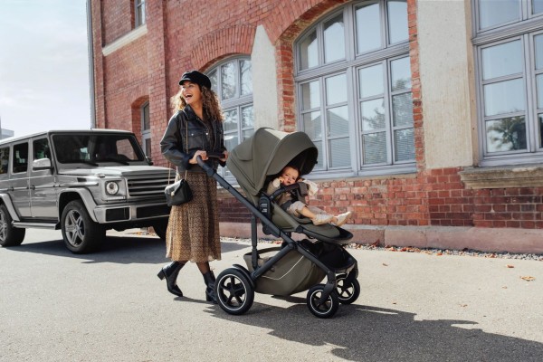 BRITAX Set kočárek Smile 5Z + hluboká korba + autosedačka Baby-Safe PRO