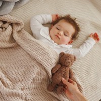 BABYONO Deka z organické bavlny pletená 75 x 100 cm 0m+ BABYONO Deka z organické bavlny pletená 75 x 100 cm 0m+