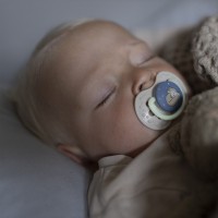 LOVI Dudlík svítící silikonový dynamický  NIGHT&DAY 0-6m 2ks