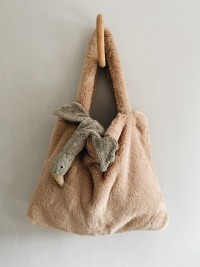 Studio Noos Taška faux fur mom-bag