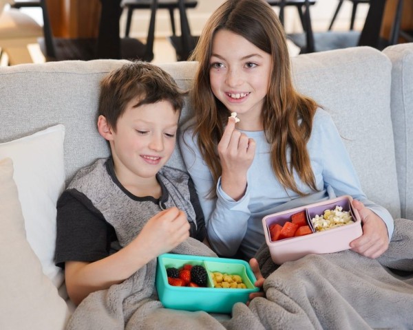 MELII Silikonový bento box na svačinu 700 ml