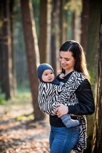 BE LENKA Šátek Zebra