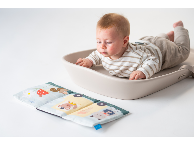 TAF TOYF Přebalovací podložka Sensory Tales