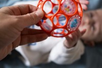 OBALL Hračka Oball RATTLE 10 cm 0m+ OBALL Hračka Oball RATTLE 10 cm 0m+