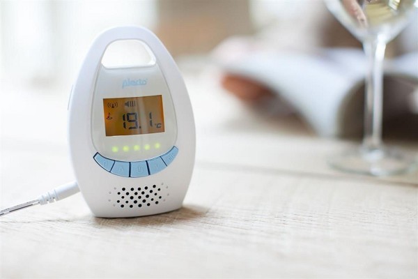 Digitální dětská chůvička s displejem DBX-20