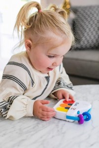 BABY EINSTEIN Hračka dřevěná hudební mini klavír Magic Touch HAPE 3m+