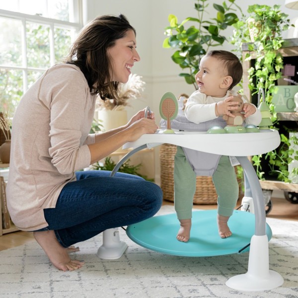 INGENUITY Aktivní centrum 2v1 Spring & Sprout™ 6m+ do 11 kg