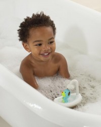 SKIP HOP Hračka do vody Zoo Squeeze & Shower Pejsek 2+