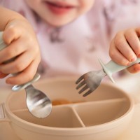 BABYONO Příbor dětský se zábranou 12m+