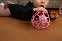 OBALL Hračka Oball RATTLE 10 cm 0m+ OBALL Hračka Oball RATTLE 10 cm 0m+