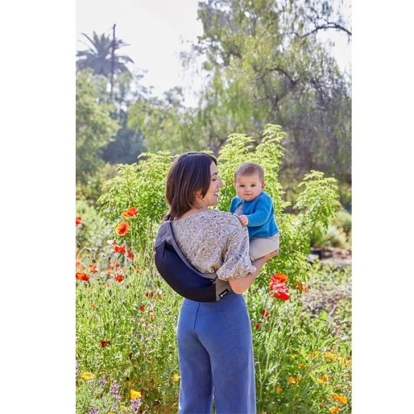 ERGOBABY Nosítko EMBRACE - AWAY