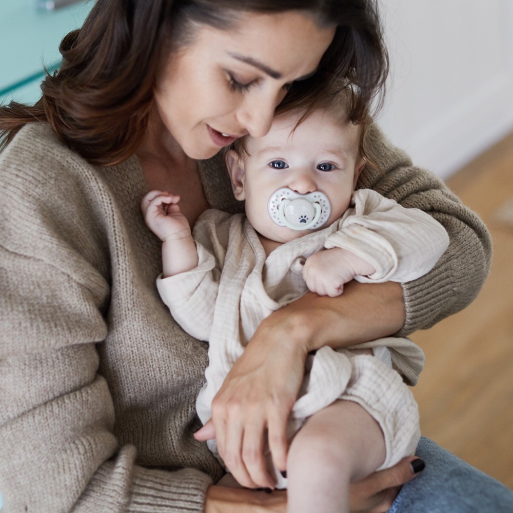 LOVI Dudlík svítící silikonový dynamický BUDDY BEAR 0-6m 2ks