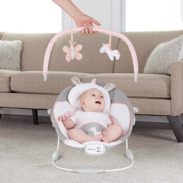 INGENUITY Lehátko vibrující s melodií Flora the Unicorn™ 0 m+, do 9 kg