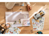 LITTLE DUTCH Knížka se samolepkami Doprava Jim